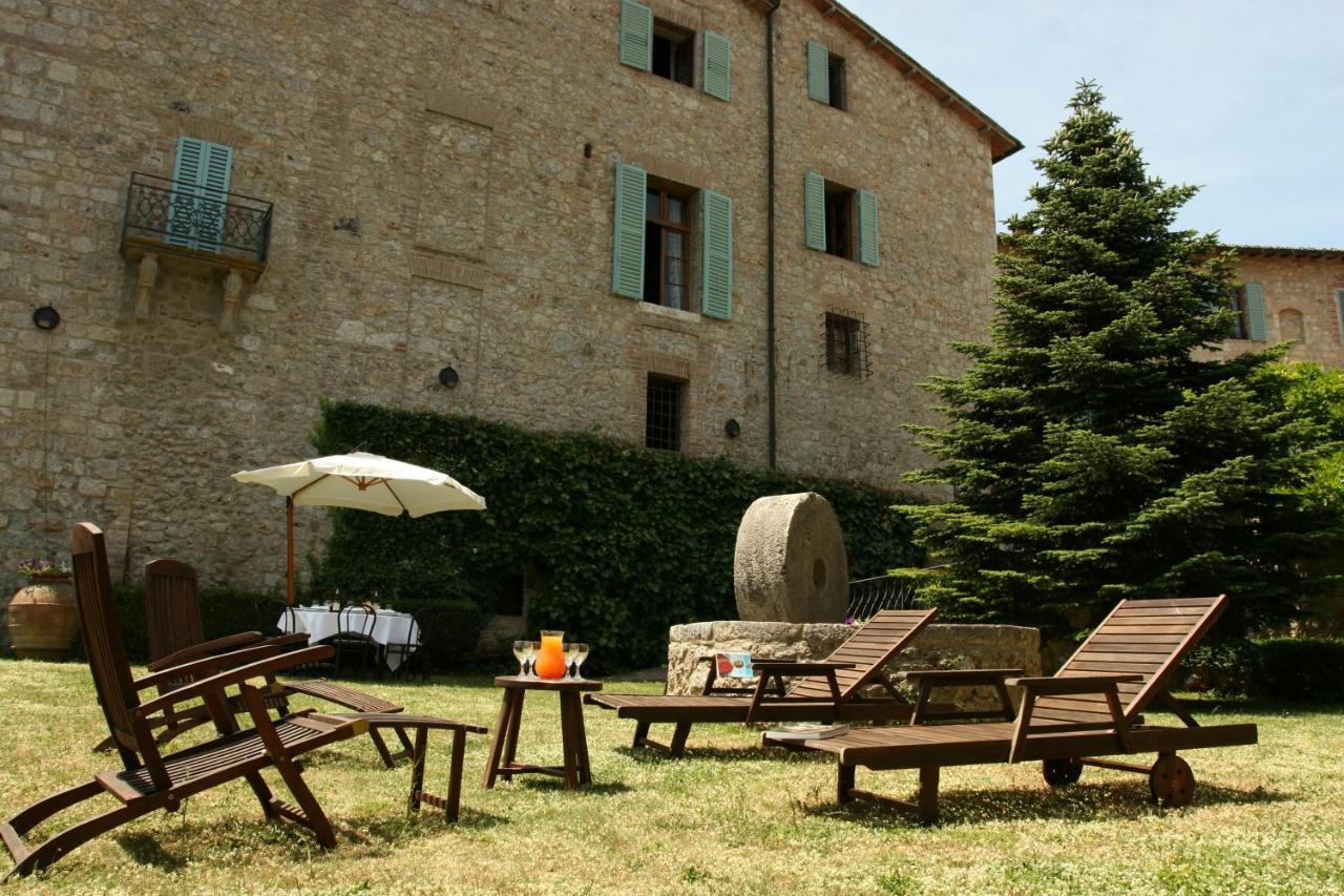 Castello Di Sovicille - Residenza D'Epoca Bed & Breakfast Exterior foto