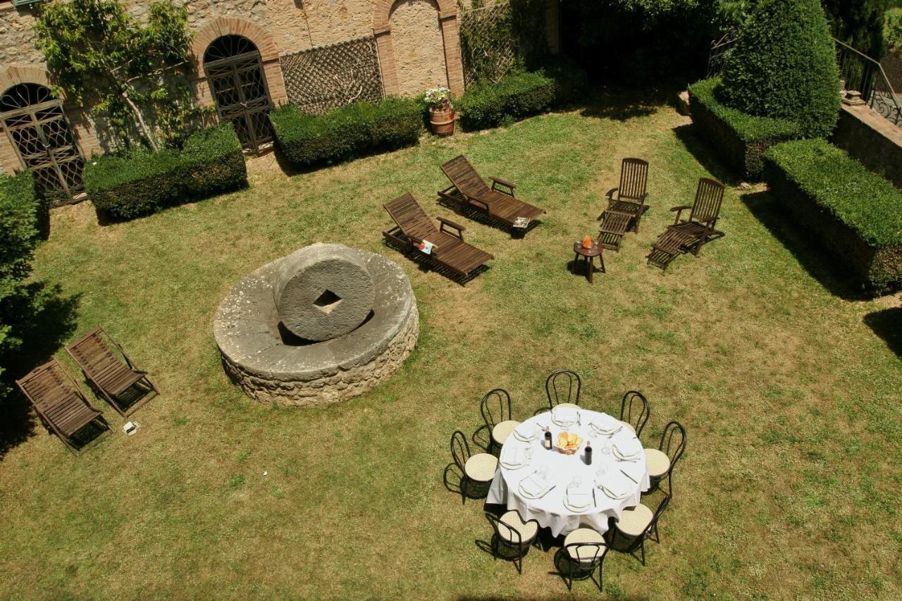 Castello Di Sovicille - Residenza D'Epoca Bed & Breakfast Exterior foto