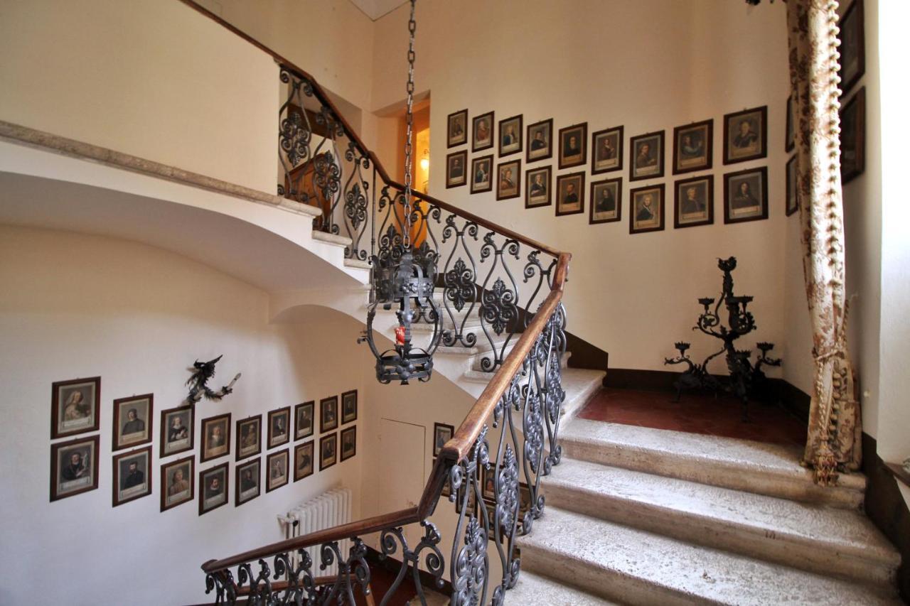 Castello Di Sovicille - Residenza D'Epoca Bed & Breakfast Exterior foto