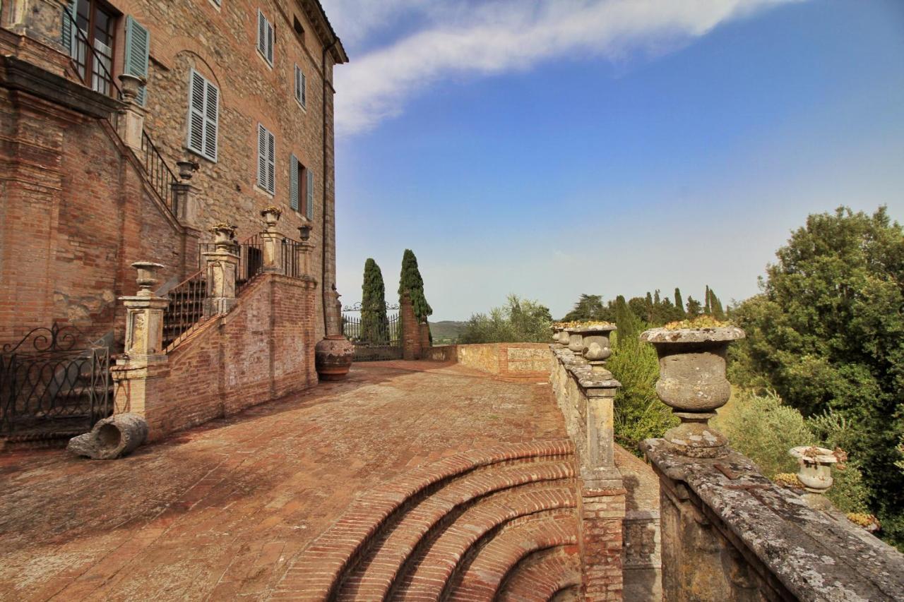 Castello Di Sovicille - Residenza D'Epoca Bed & Breakfast Exterior foto