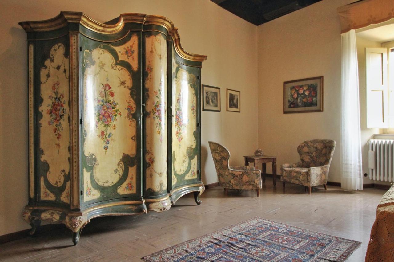 Castello Di Sovicille - Residenza D'Epoca Bed & Breakfast Exterior foto