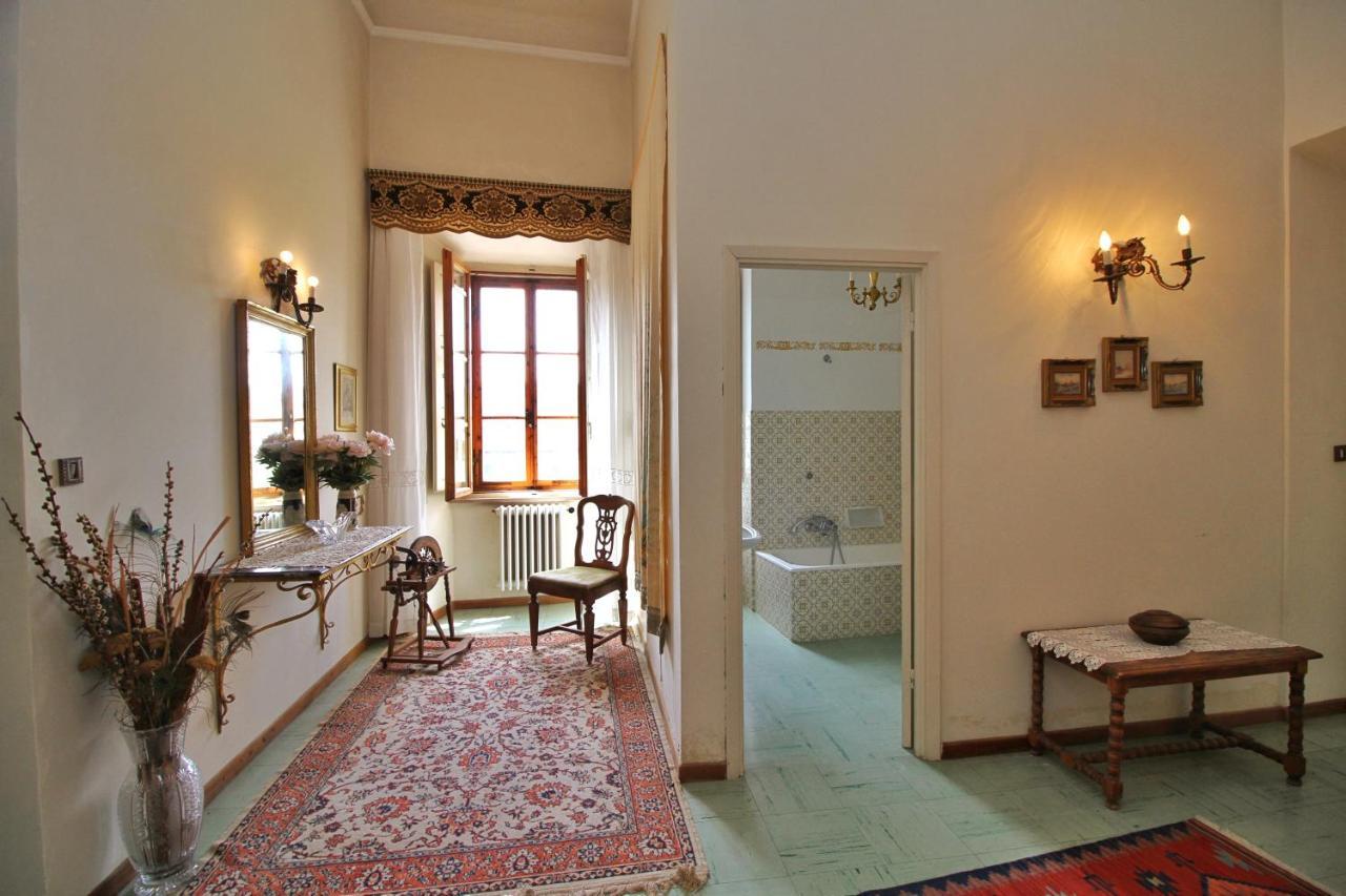 Castello Di Sovicille - Residenza D'Epoca Bed & Breakfast Exterior foto